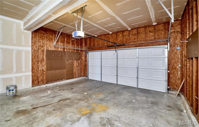460 Fortress Ct, Saint Charles, MO 63303 - garage with a garage door opener