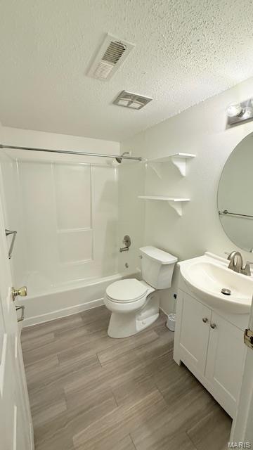 1464 Hawks Nest Dr Unit J, Saint Charles, MO 63303 - photo 7