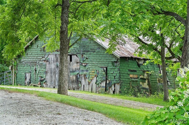 3724 Nadler Rd, Mo, MO 63385 - view of barn