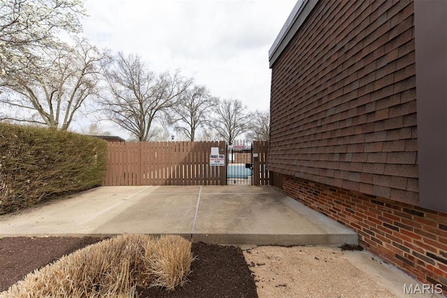 13555 Coliseum Dr Unit G, Chesterfield, MO 63017 - gate with fence
