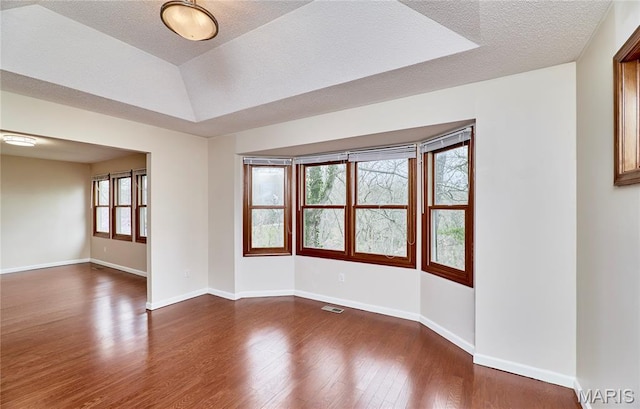 157 S Kings Rd, Lake Sherwood, MO 63357 - photo 8