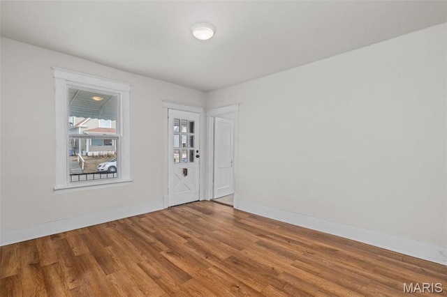 6546 Joseph Ave, Saint Louis, MO 63133 - entryway featuring wood finished floors and baseboards