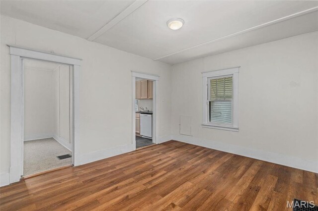6546 Joseph Ave, Saint Louis, MO 63133 - unfurnished room featuring wood finished floors and baseboards