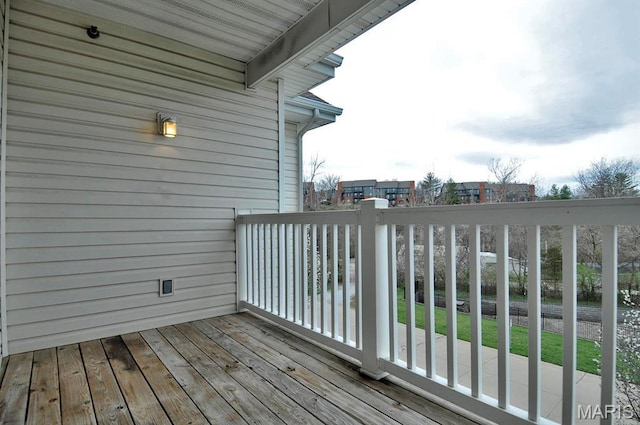 39 Kassebaum Ln Unit 303, Saint Louis, MO 63129 - view of wooden deck