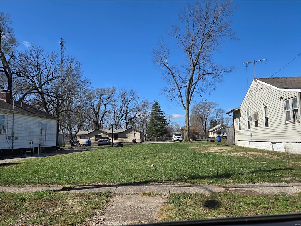 330 S Pence St, East Alton, IL 62024 - photo 1