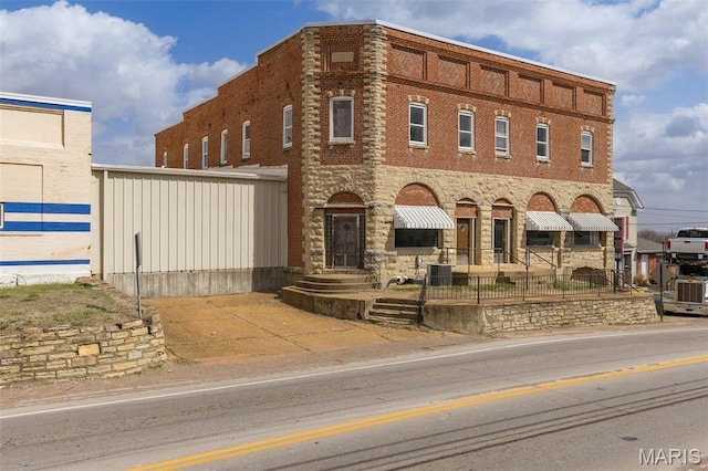 702 Benham St, Bonne Terre, MO 63628 - view of building exterior featuring central AC unit