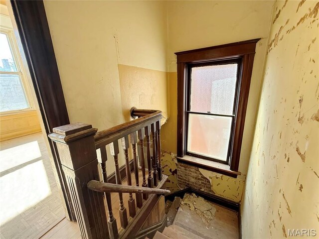 3949 Palm St, Saint Louis, MO 63107 - view of staircase