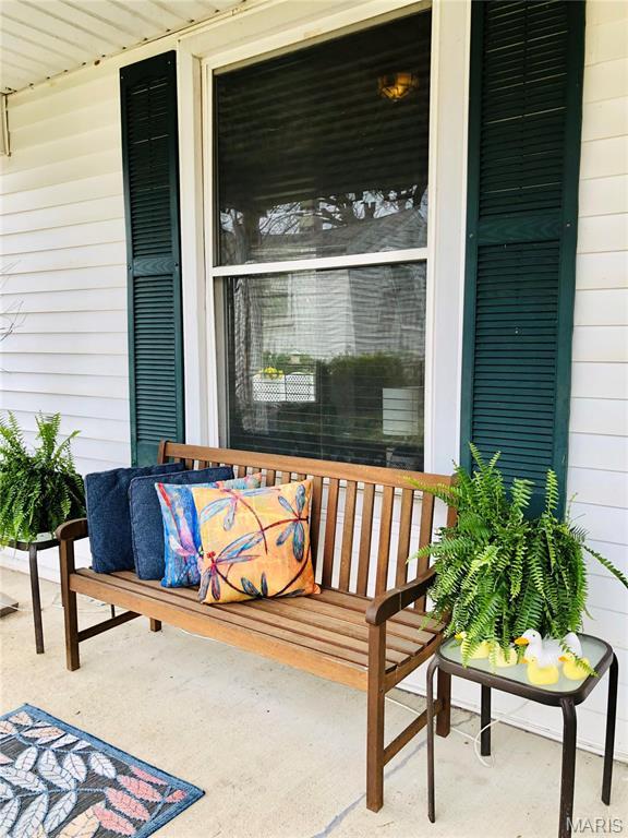 3579 Boswell, St John, MO 63114 - view of porch