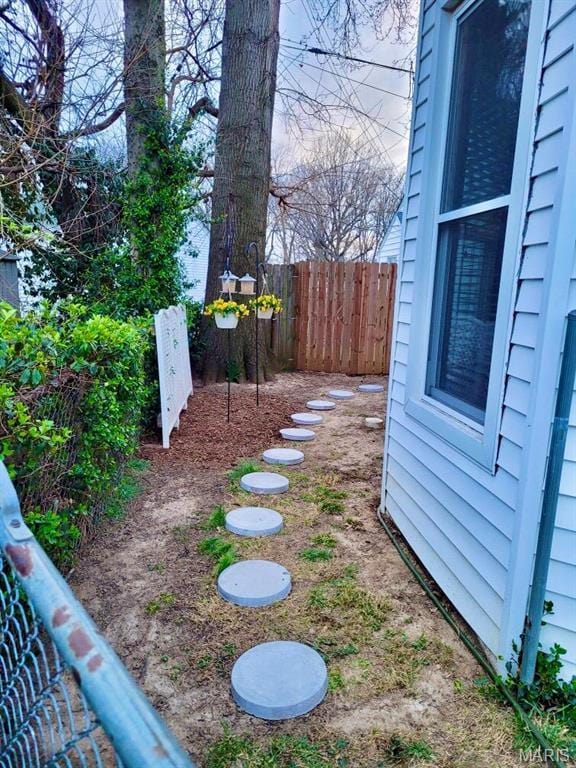 3579 Boswell, St John, MO 63114 - view of yard
