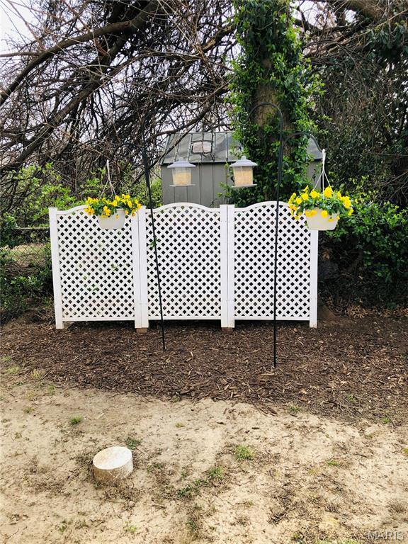 3579 Boswell, St John, MO 63114 - view of yard