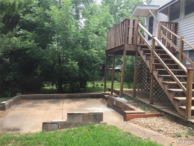 3670 E Edgar Ave, Saint Louis, MO 63121 - view of patio featuring stairway