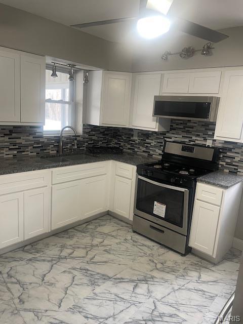 8528 Riverview Blvd, Saint Louis, MO 63147 - photo 10