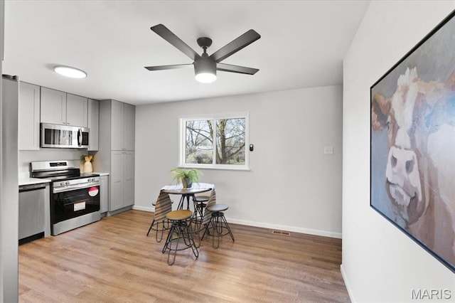 2382 Battlefield Dr, Florissant, MO 63031 - photo 9