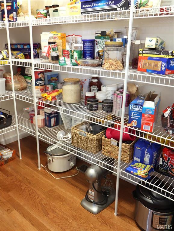 6804 Laurel Springs Ct, Fairview Heights, IL 62208 - view of pantry