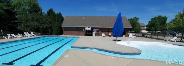 6804 Laurel Springs Ct, Fairview Heights, IL 62208 - community pool featuring fence and a patio area