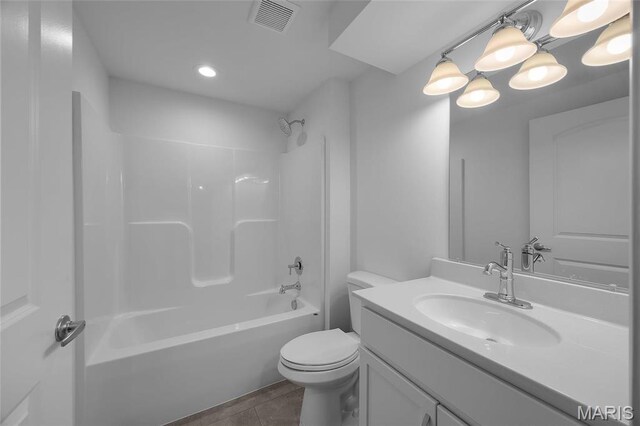 1542 Hickory Lndg, De Soto, MO 63020 - bathroom featuring tile patterned flooring, toilet, vanity, recessed lighting, and shower / bath combination