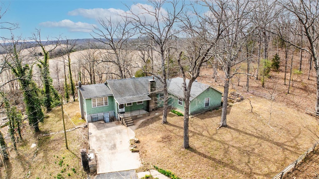aerial view of property and surrounding area