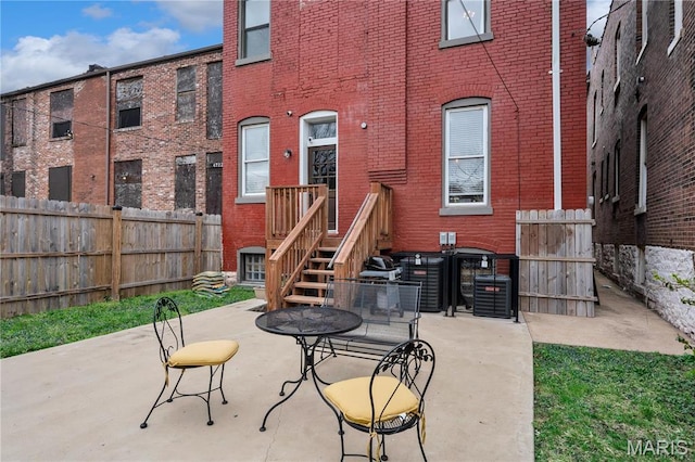4716 Olive St, Saint Louis, MO 63108 - view of patio / terrace featuring fence