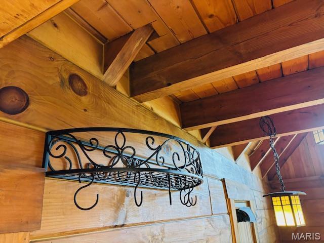 19125 County Road 1220, St James, MO 65559 - detailed view of beam ceiling and wooden ceiling