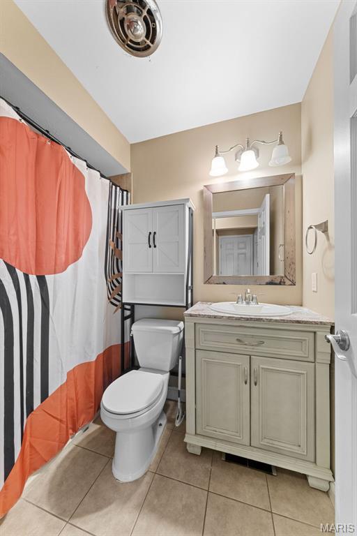 4748 Mccorry Dr, Saint Louis, MO 63123 - photo 14