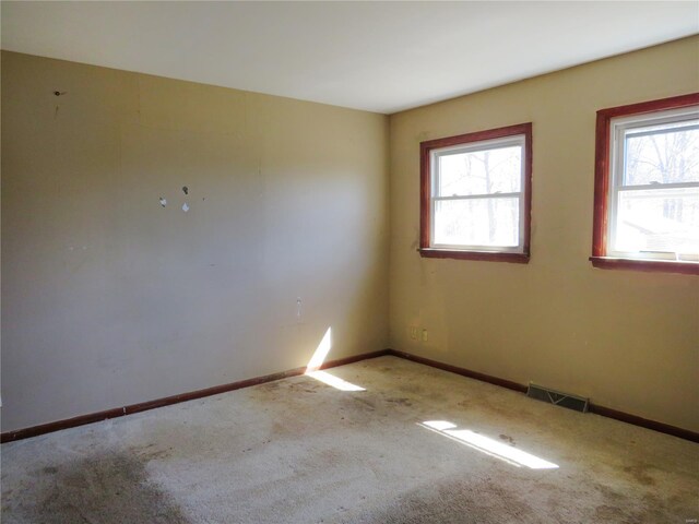 8 Indian Hills Dr, Cuba, MO 65453 - carpeted empty room featuring baseboards
