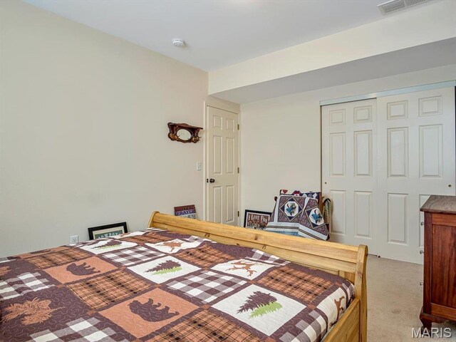 105 Megan Ct, Valmeyer, IL 62295 - bedroom with light carpet and a closet