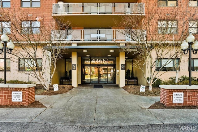 4466 W Pine Blvd Unit 15C, Saint Louis, MO 63108 - entrance to property featuring a balcony