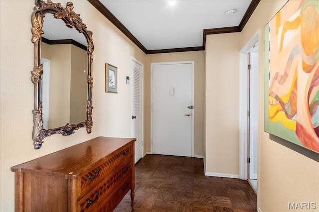4466 W Pine Blvd Unit 15C, Saint Louis, MO 63108 - hall with baseboards and crown molding
