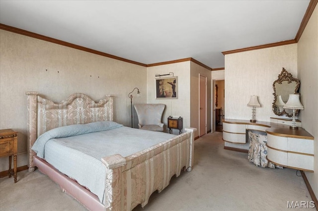 4466 W Pine Blvd Unit 15C, Saint Louis, MO 63108 - bedroom featuring light carpet, baseboards, and ornamental molding