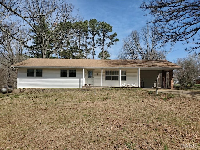 528 Dogwood Ln, Houston, MO 65483 - ranch-style house featuring concrete driveway, a front lawn, and an attached carport
