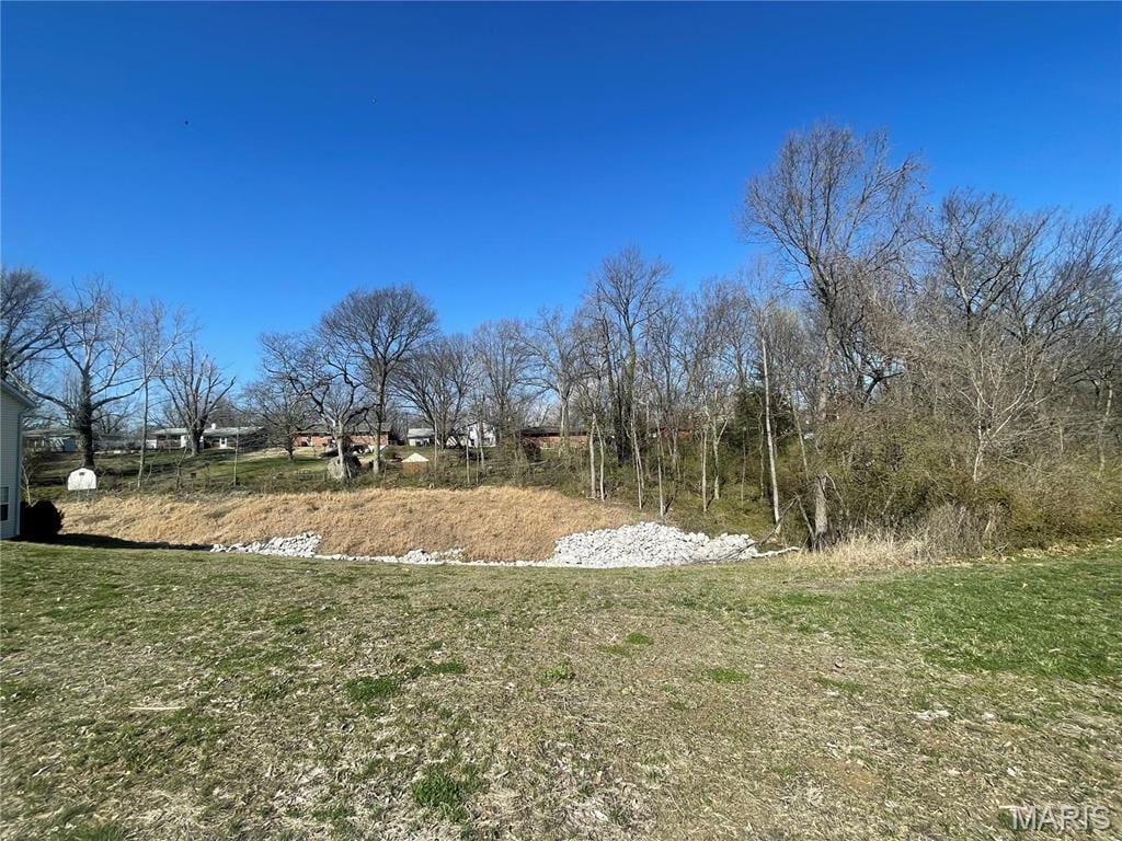 5221 Sundrop, Godfrey, IL 62035