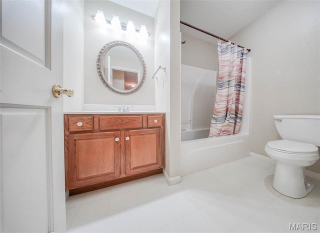 1106 Grandsir Ave, Rolla, MO 65401 - full bathroom featuring toilet, vanity, shower / tub combo with curtain, and baseboards