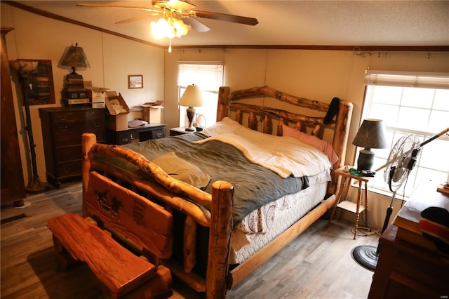 25125 Ash Dr, Grovespring, MO 65662 - bedroom with crown molding, wood finished floors, and a ceiling fan