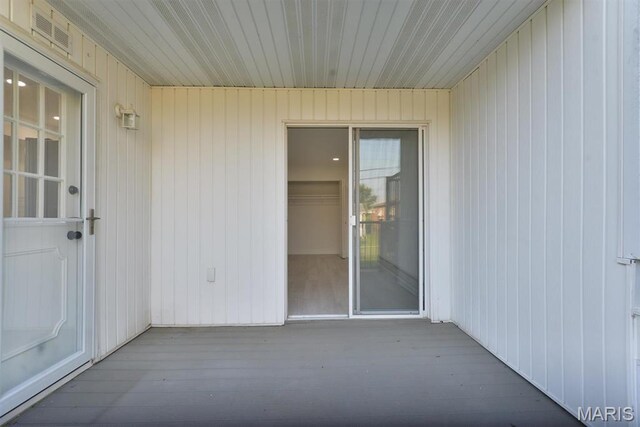 1680 Herault Pl Unit F, Saint Louis, MO 63125 - view of doorway to property