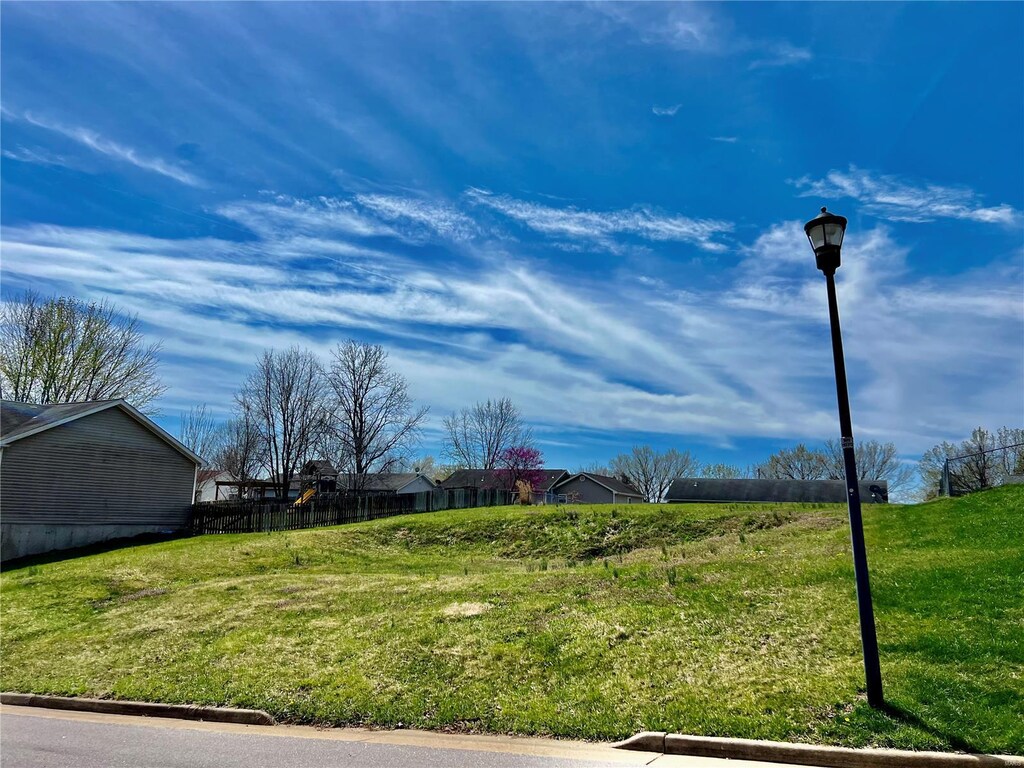 420 Vine St, New Haven, MO 63068