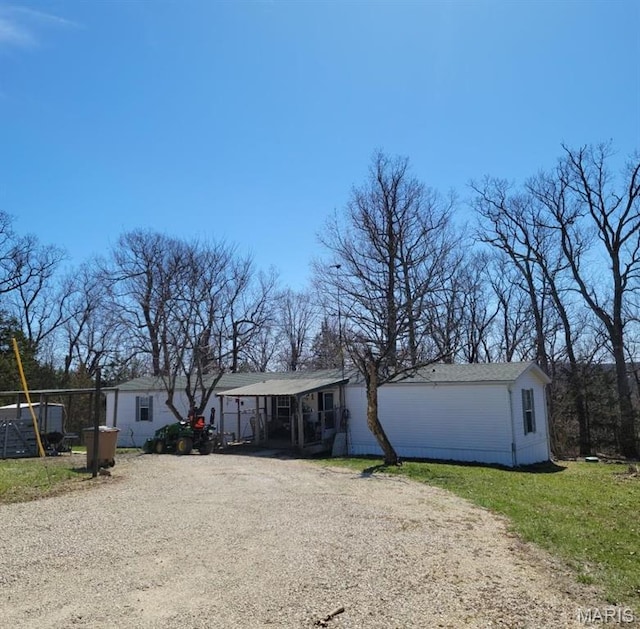 8336 Cedar Fork Rd, New Haven, MO 63068 - manufactured / mobile home with driveway