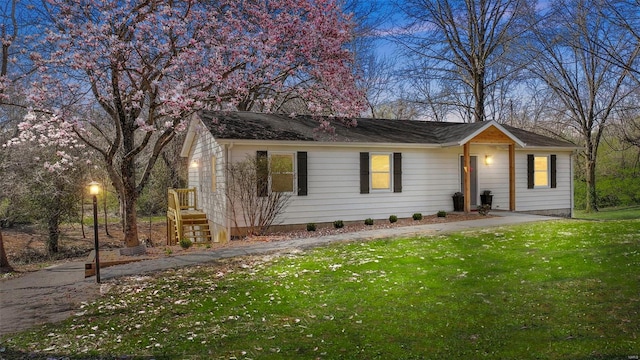 1300 Hudson Rd, Saint Louis, MO 63135 - view of front of property with a front yard