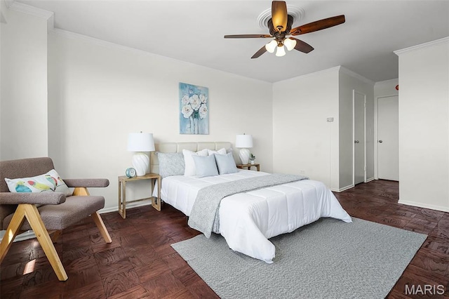 4466 W Pine Blvd Unit 23C, Saint Louis, MO 63108 - bedroom featuring baseboards, ornamental molding, and a ceiling fan