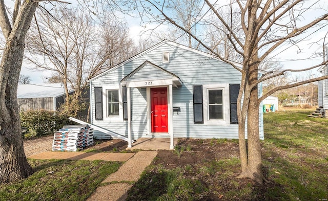 223 Warren St, Sullivan, MO 63080 - view of front of property with a front lawn