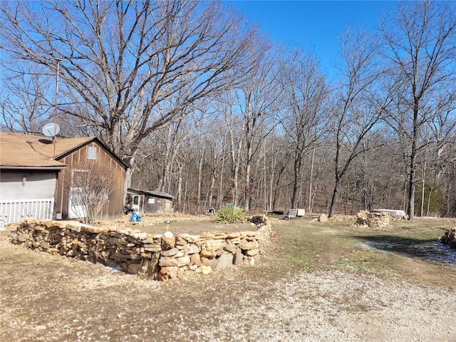 1615 N Service Rd W, Saint Clair, MO 63077 - view of yard