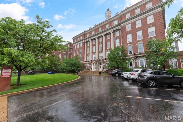 1515 Lafayette Ave Unit 316, Saint Louis, MO 63104 - view of building exterior with uncovered parking