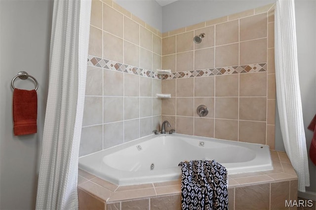 4525 Oakland Ave, Saint Louis, MO 63110 - bathroom with tiled shower / bath combo