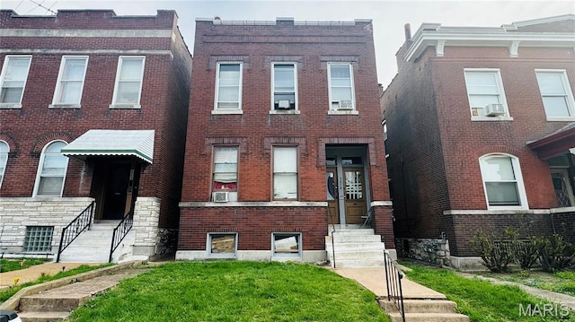 3450 Montana St, Saint Louis, MO 63118 - photo 1
