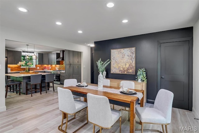 406 Meyer Ave, Saint Louis, MO 63122 - dining space featuring light wood-style flooring and recessed lighting