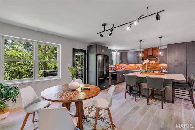 406 Meyer Ave, Saint Louis, MO 63122 - dining area featuring light wood-style floors