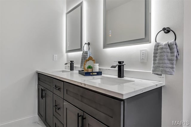 406 Meyer Ave, Saint Louis, MO 63122 - full bath with double vanity and baseboards