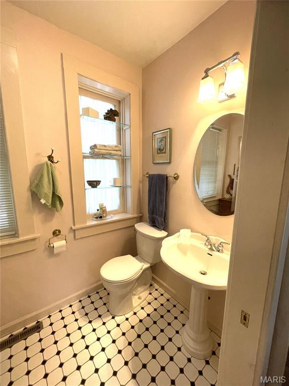 1114 Henry St, Alton, IL 62002 - photo 19