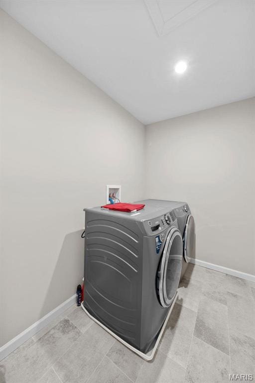 905 Sugar Pear St, Saint Charles, MO 63301 - laundry room featuring baseboards, independent washer and dryer, and recessed lighting