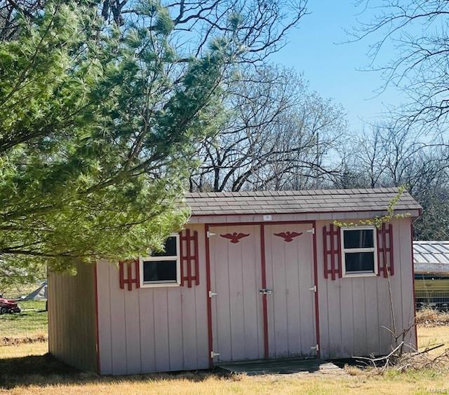 310 Pleasant Ave, Bland, MO 65014 - view of shed