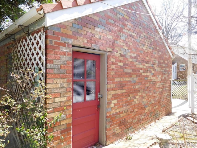 6432 Lansdowne Ave, Saint Louis, MO 63109 - property entrance featuring brick siding